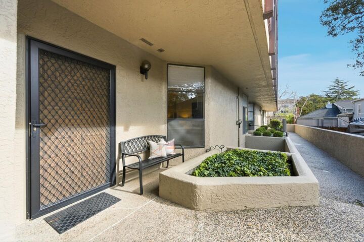 Property Photo: 11 Hayward Avenue 1009 CA 94401