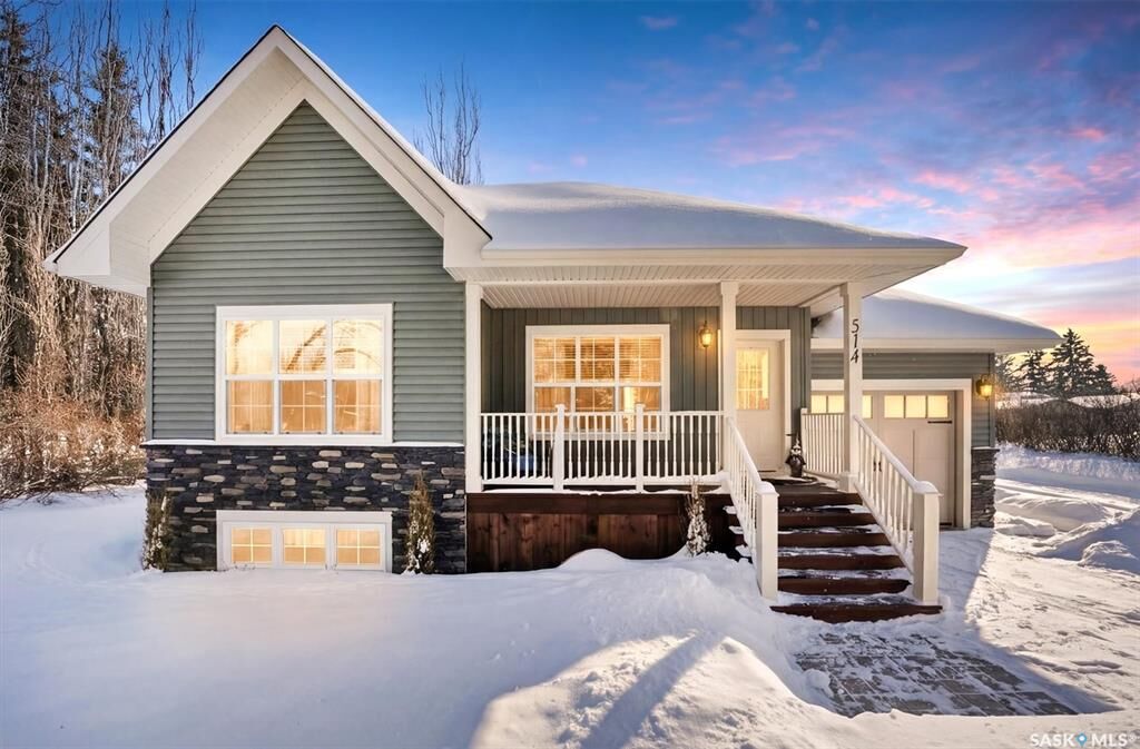 Photo de la propriété:  514 Railway Street E  SK S0K 1Z0 