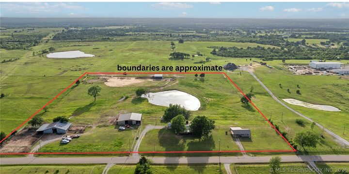 Property Photo:  1202 Oak Grove Road  OK 74023 