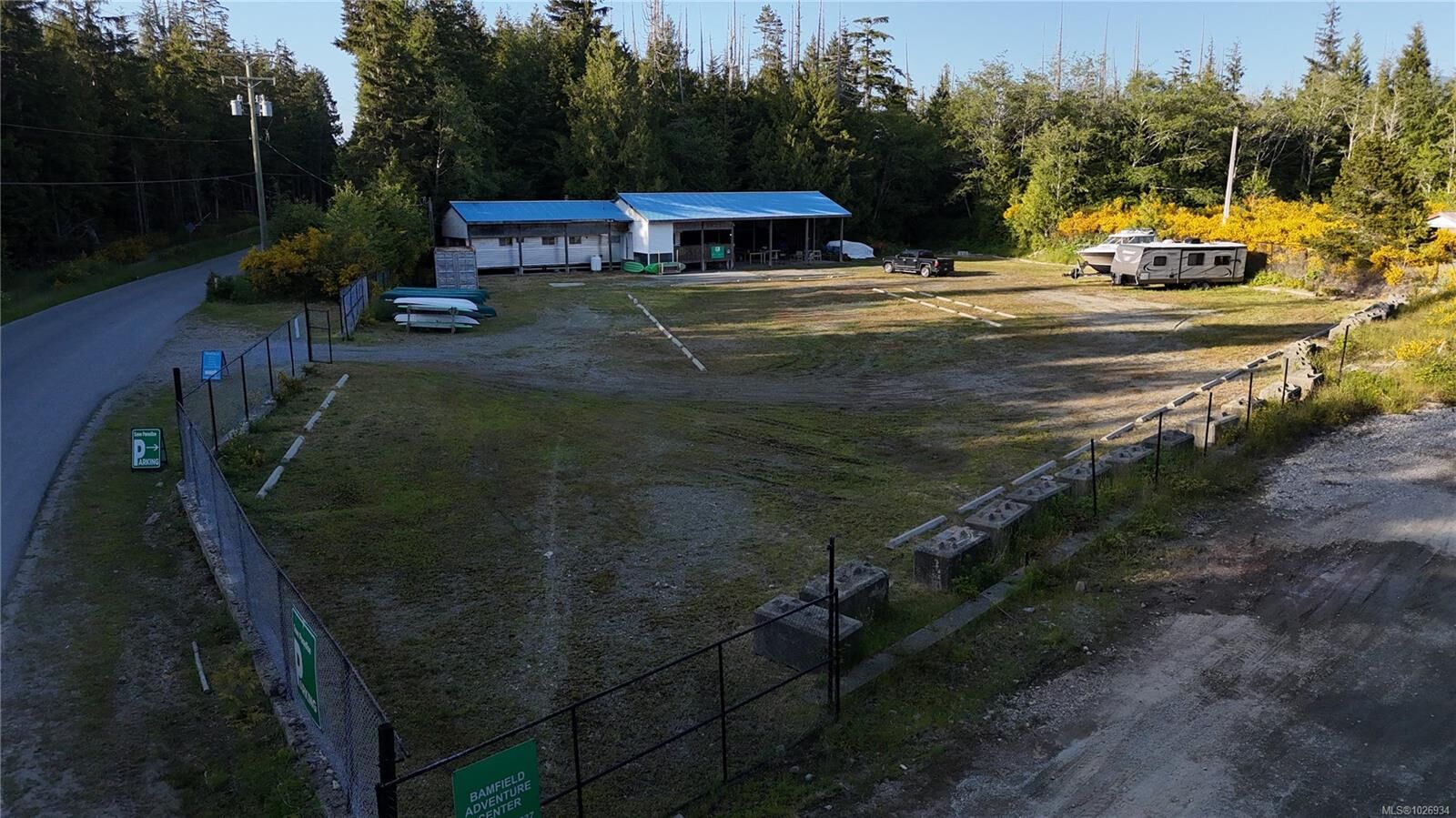Property Photo: 550 Bamfield Rd BC V0R 1B0