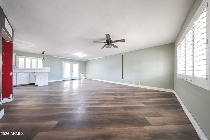 Property Photo: 1734 S Shafer Drive AZ 85281