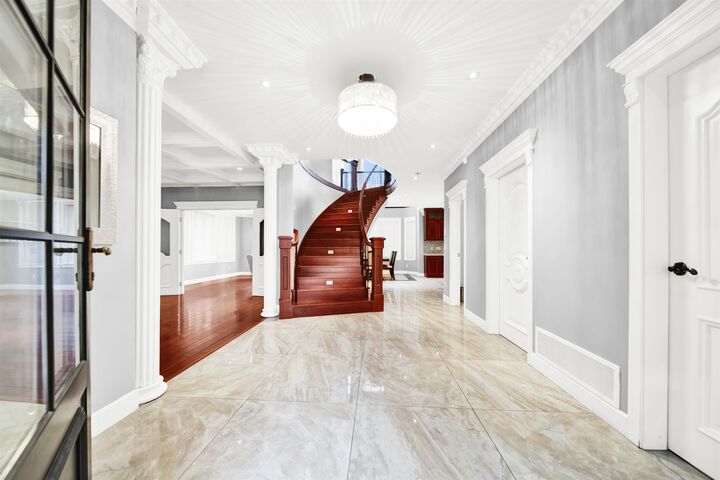 Property Photo: 35632 Eagle View Place BC V3G 0C8
