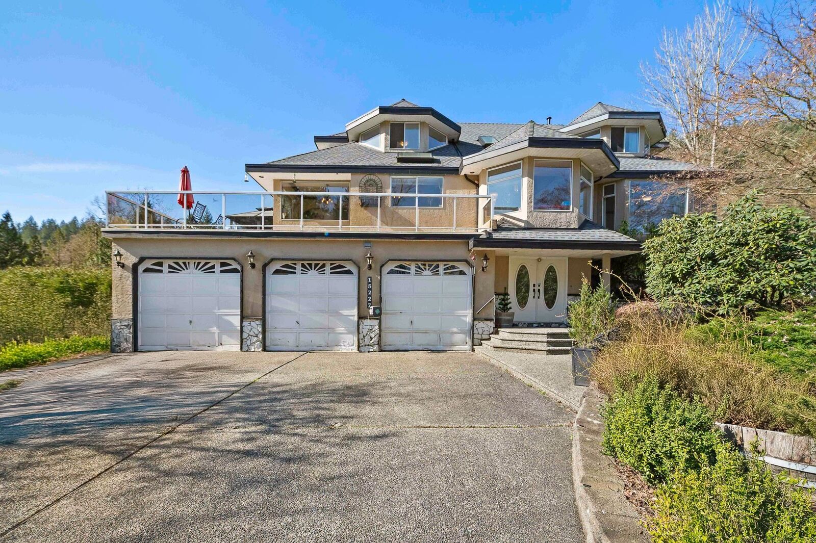 Property Photo: 15227 Sheridan Drive BC V3Y 2T9
