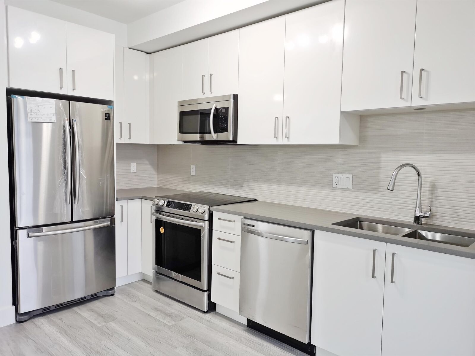 Property Photo:  13978 Fraser Hwy  BC V3T 0R2 