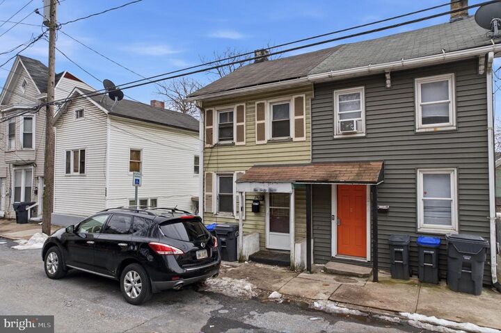 Property Photo:  242 N 2nd Street  PA 17113 