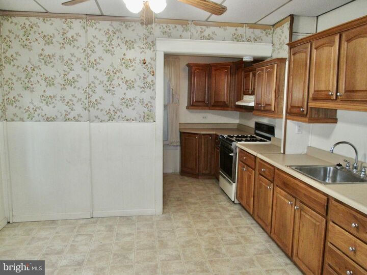 Property Photo: 701 Alton Avenue PA 19605