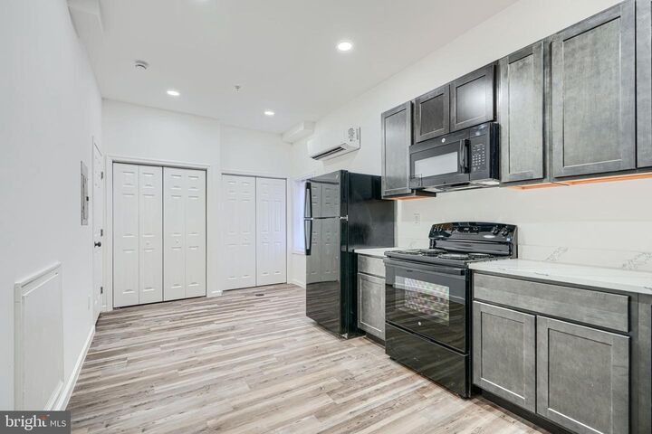 Property Photo:  7 S Carrollton Avenue  MD 21223 