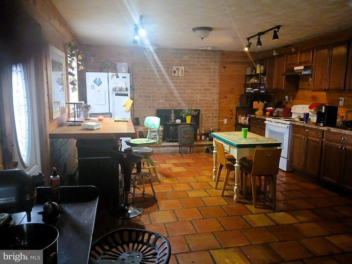 Property Photo:  21531 National Pike NE  MD 21530 