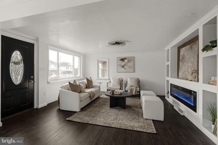 Property Photo:  625 N Lincoln Street  PA 17078 