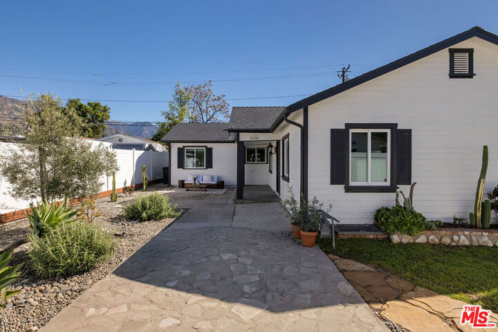 Property Photo:  2130 El Sereno Ave  CA 91001 