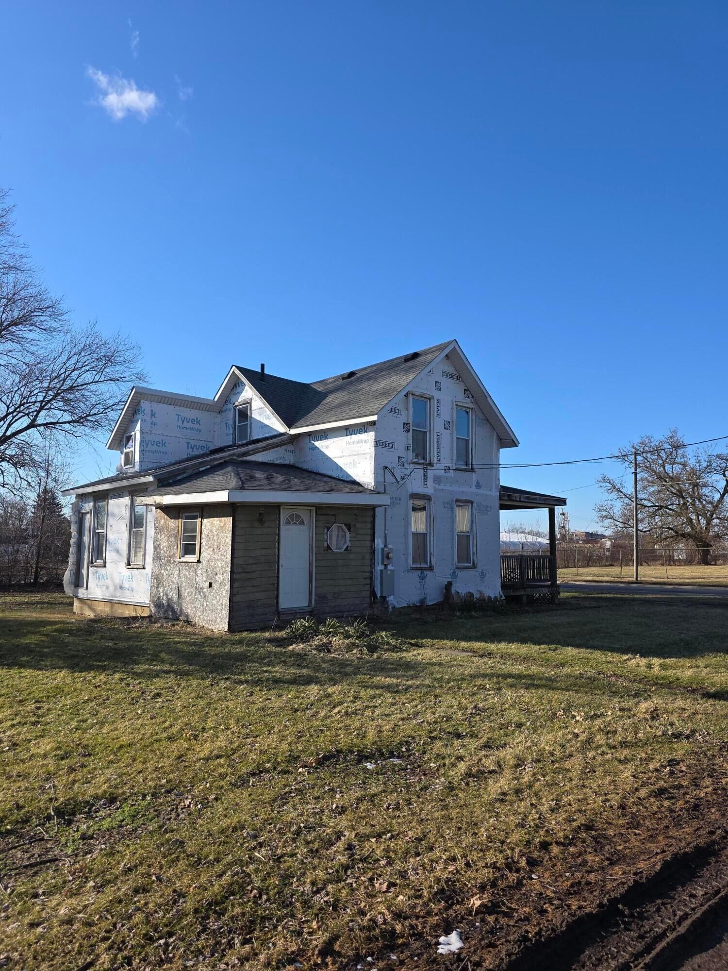 Property Photo: 315 E Atwood Street OH 44833