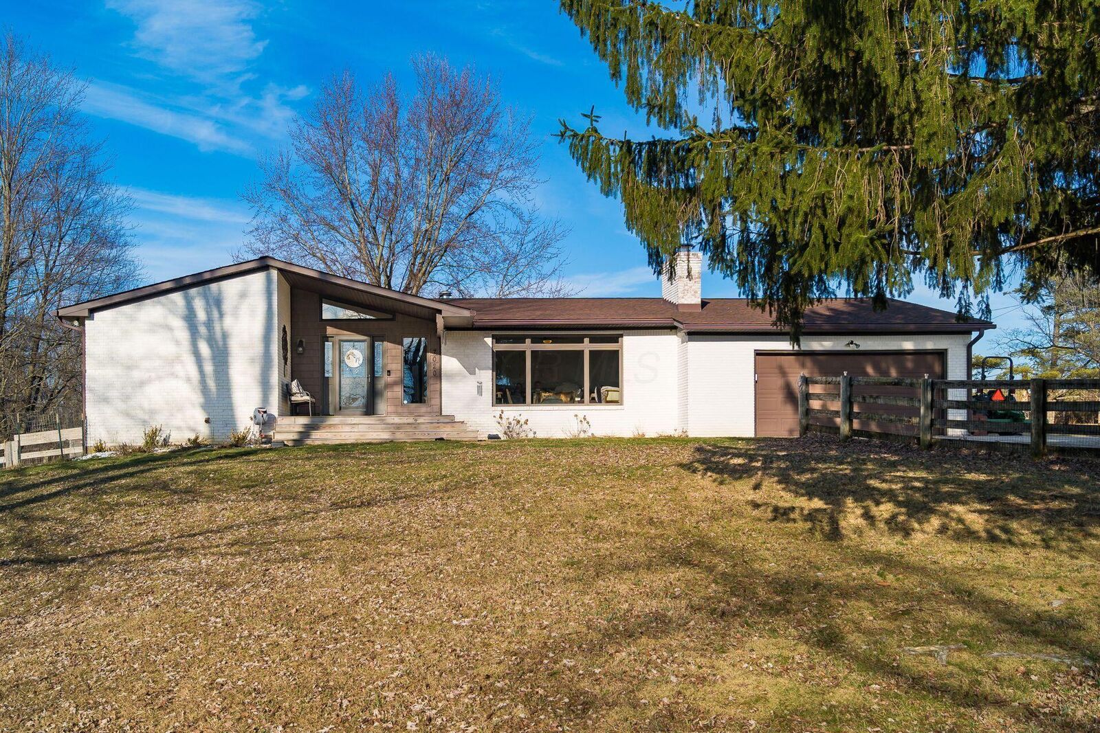 Property Photo:  7020 Sportsman Club NW Road  OH 43031 