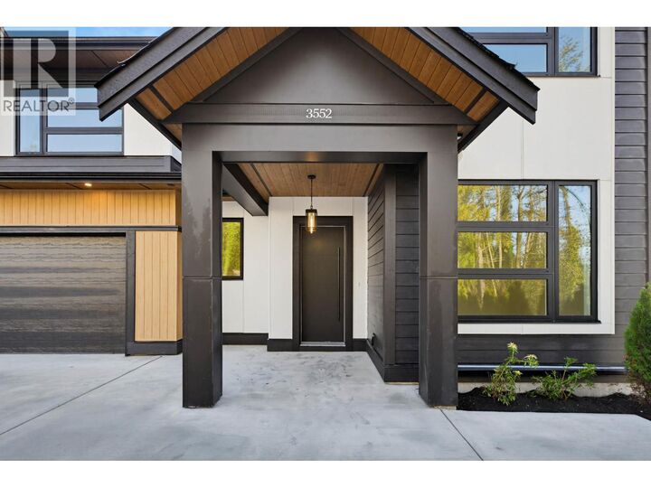 Photo de la propriété:  3552 Monson Crescent  BC V3B 0S2 