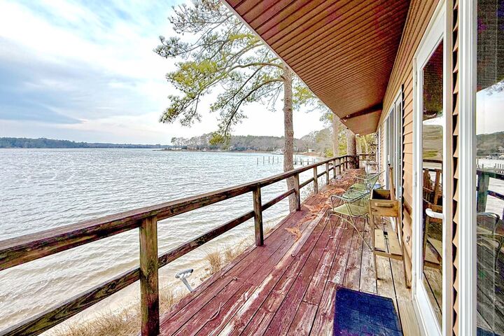 Property Photo:  35536 Creekside Dr  VA 23306 