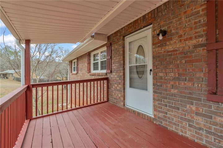 Property Photo:  32 Cox Road SE  GA 30121 