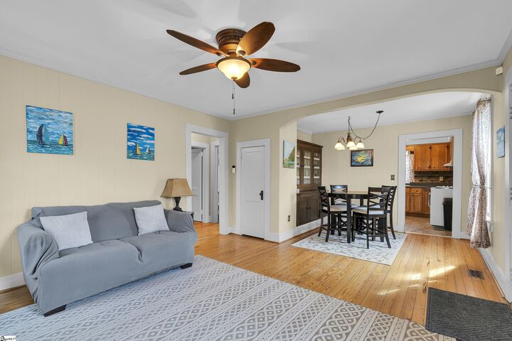 Property Photo:  213 S Walnut Street  SC 29678 