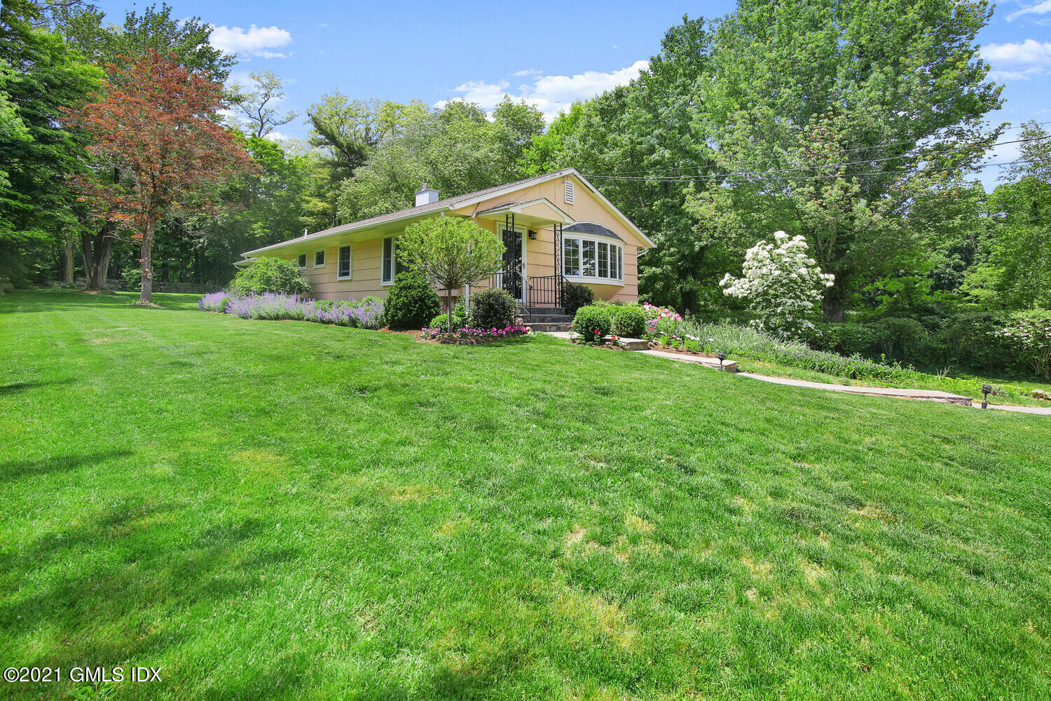 Property Photo:  395 Taconic Road  CT 06831 