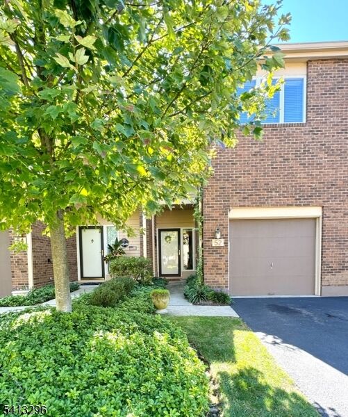 Property Photo:  52 Cambridge Ct  NJ 07940 
