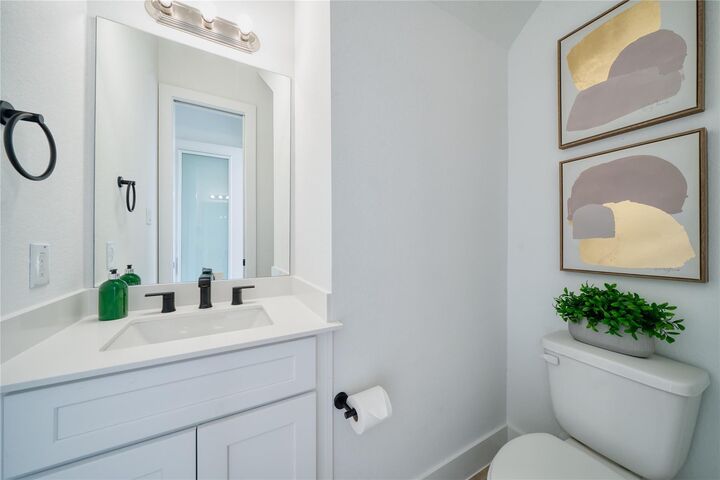 Property Photo:  8107 Calhoun Road  TX 77033 