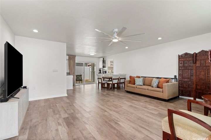 Property Photo: 84-792 Lahaina Street HI 96792