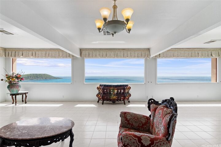 Property Photo: 483 Maono Loop HI 96821