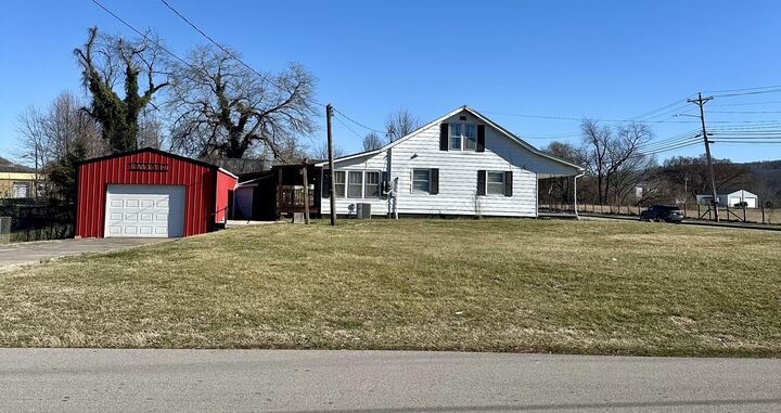 Property Photo:  556 W Columbia Avenue  KY 42633 