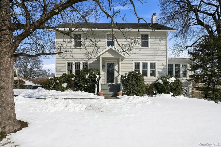 Property Photo:  5 Lafayette Drive  NY 10573 