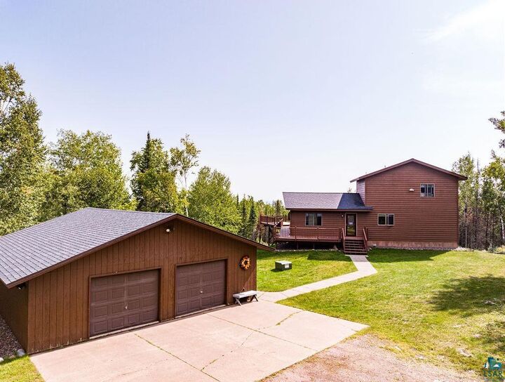 Property Photo:  960 Deerview Ln  MN 55616 