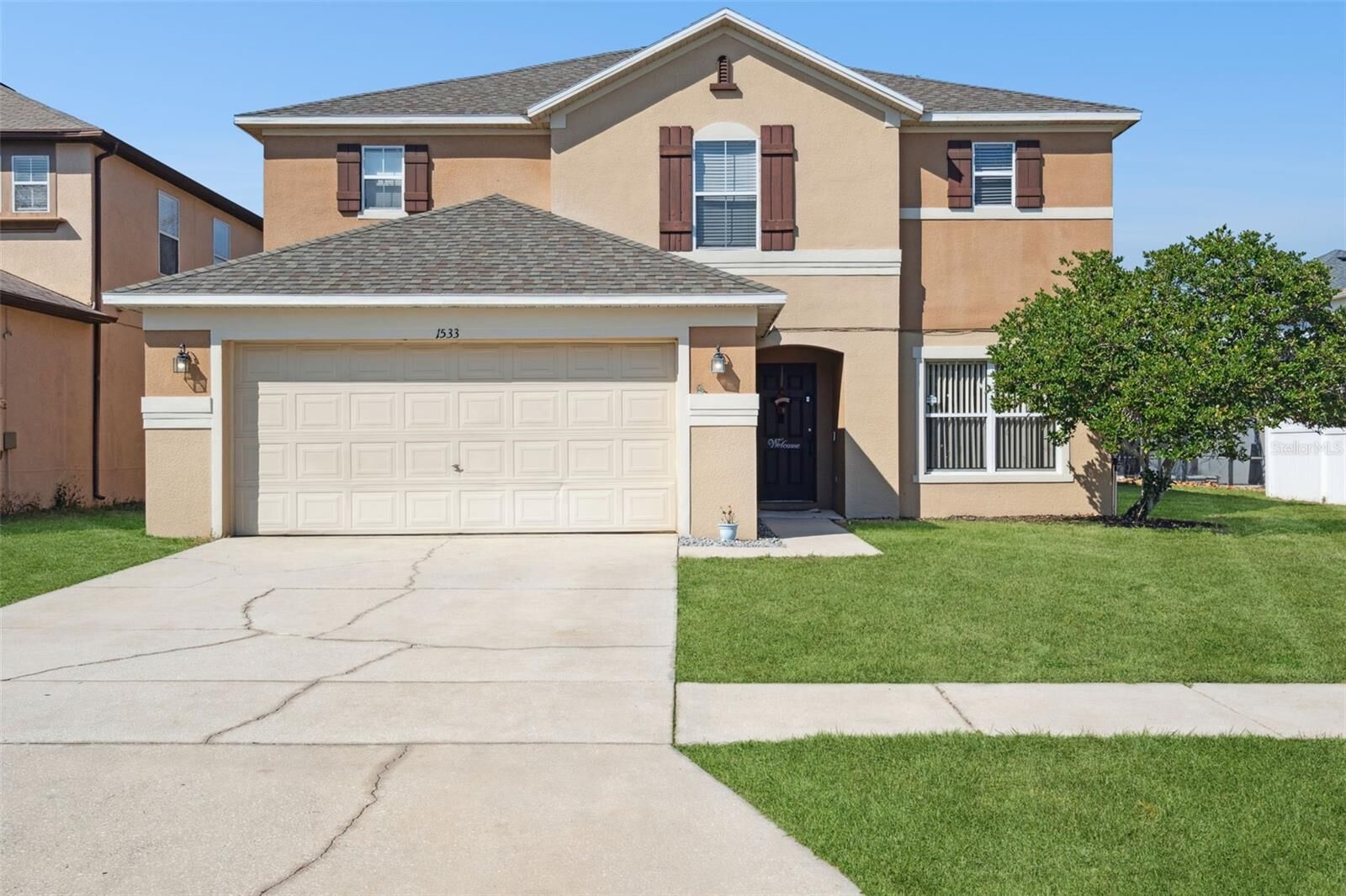 Property Photo:  1533 Blue Sky Way  FL 34714 