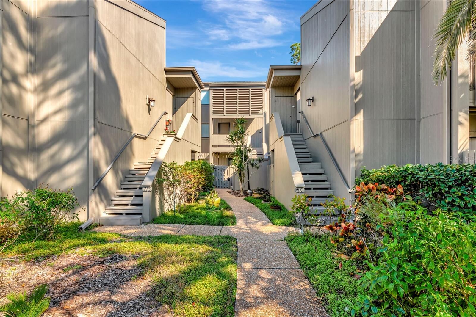 Property Photo:  211 Woodland Drive 211  FL 34229 