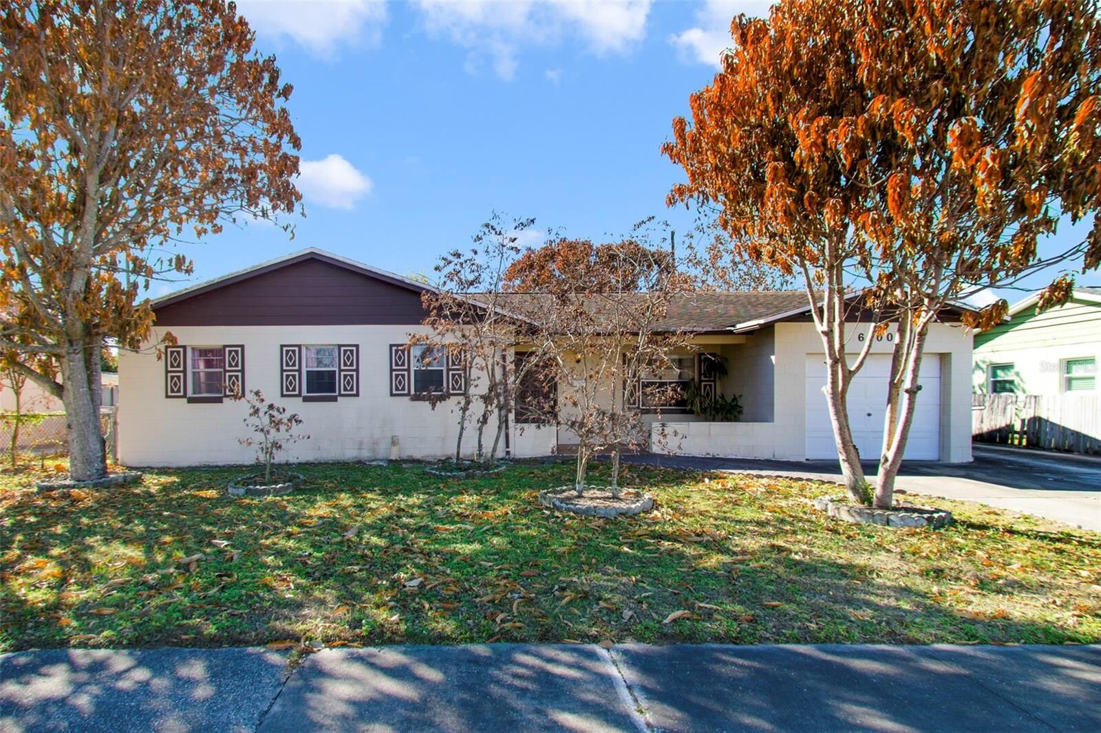 Property Photo:  6100 Mary Lynn Court  FL 32807 