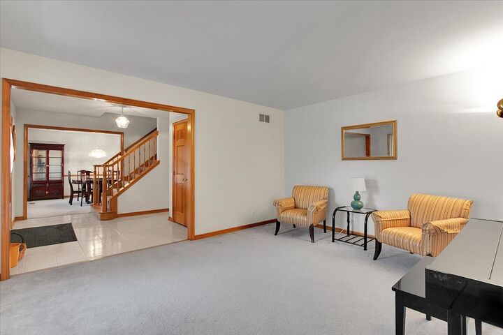 Property Photo:  311 Millcreek Lane  IL 60540 