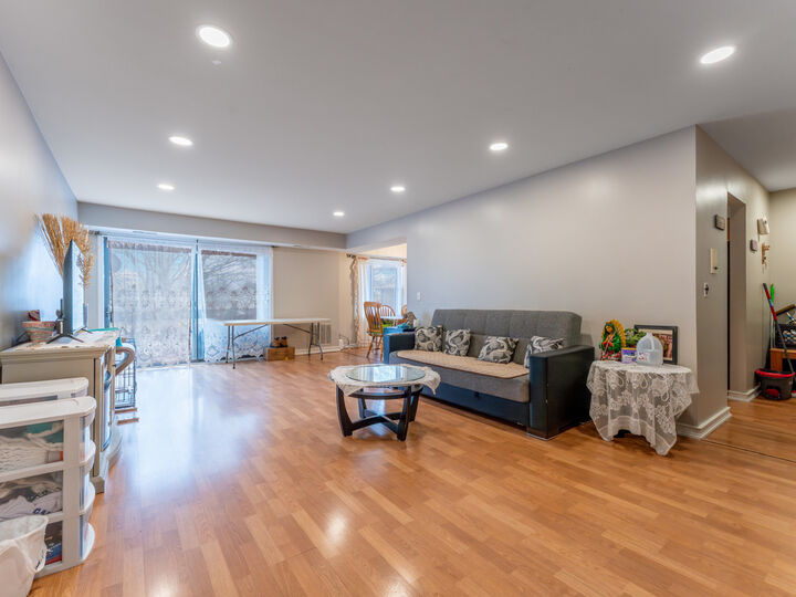 Property Photo:  1132 E Randville Drive 2H  IL 60074 