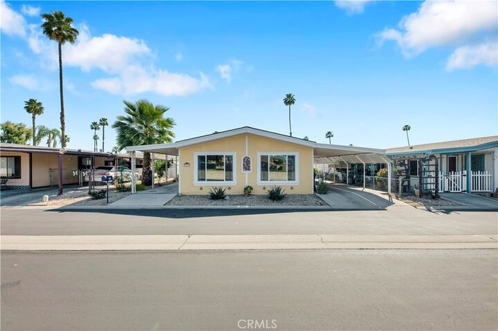 Property Photo:  601 N Kirby Street 501  CA 92545 