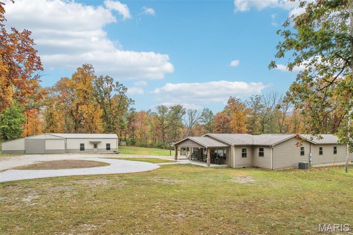 Property Photo:  688 Donnell Avenue  IL 62086 