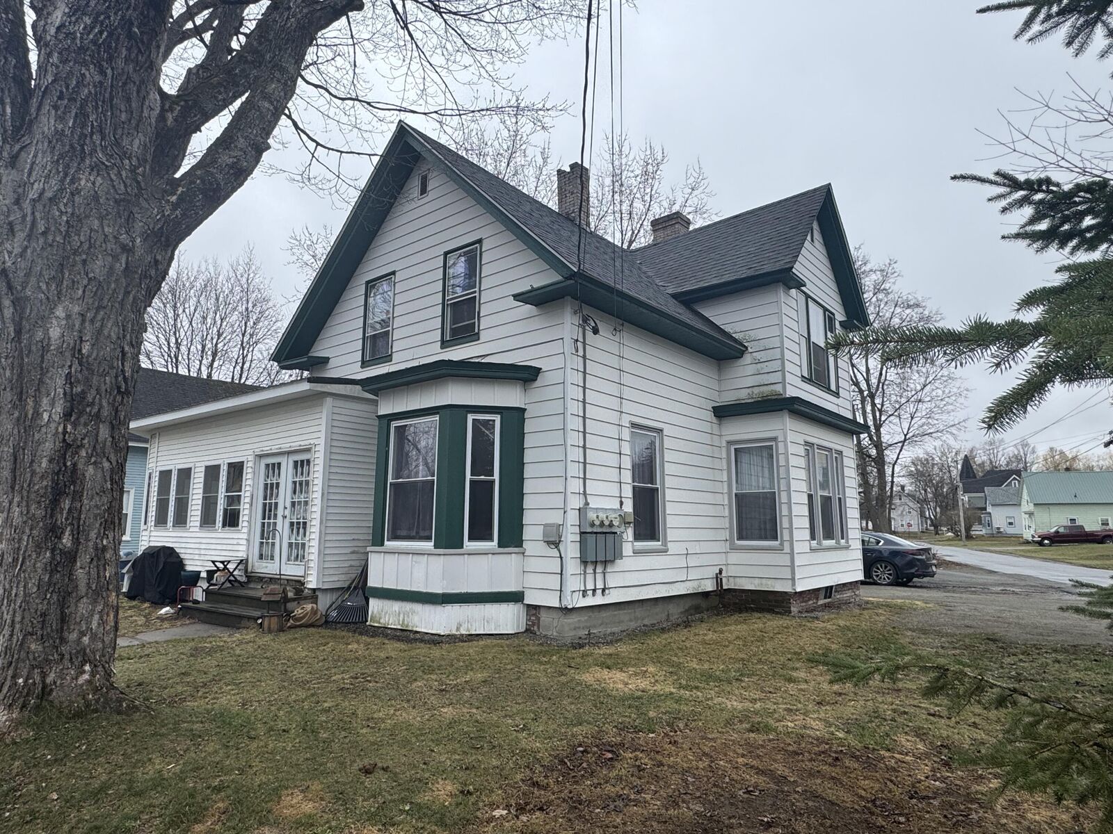 Property Photo: 135 Cross Street ME 04967
