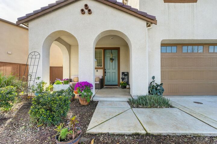 Property Photo: 12548 Ivywild Court CA 95742