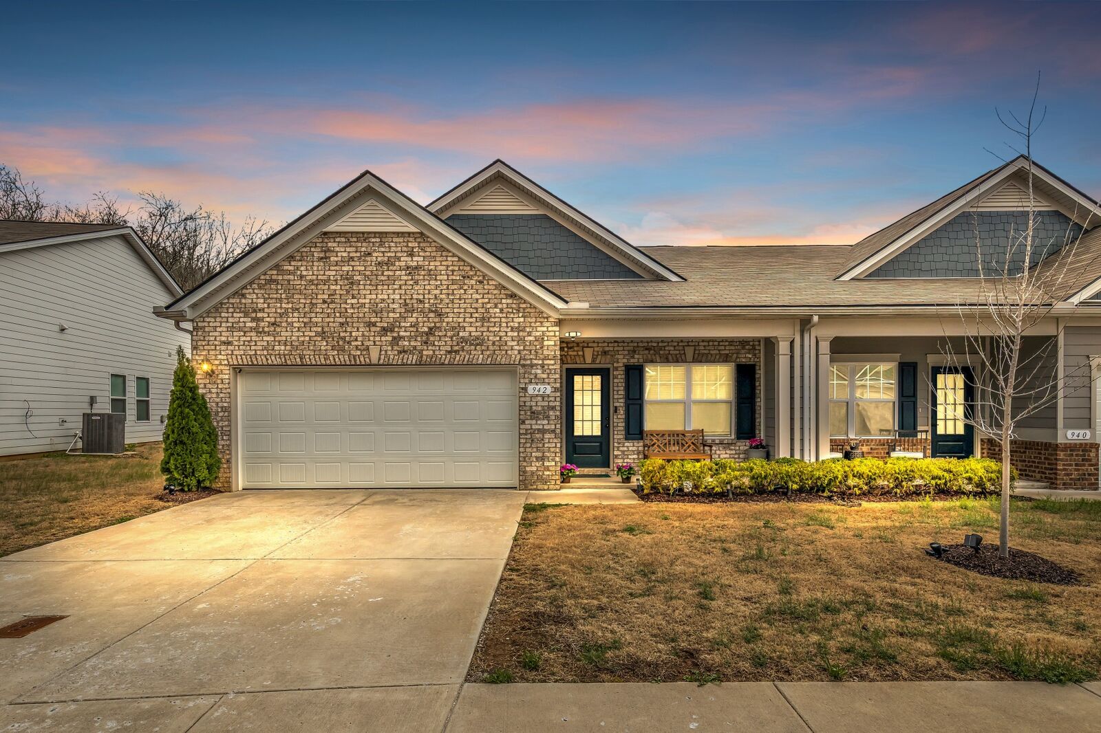 Property Photo:  942 Millstream Dr N  TN 37218 