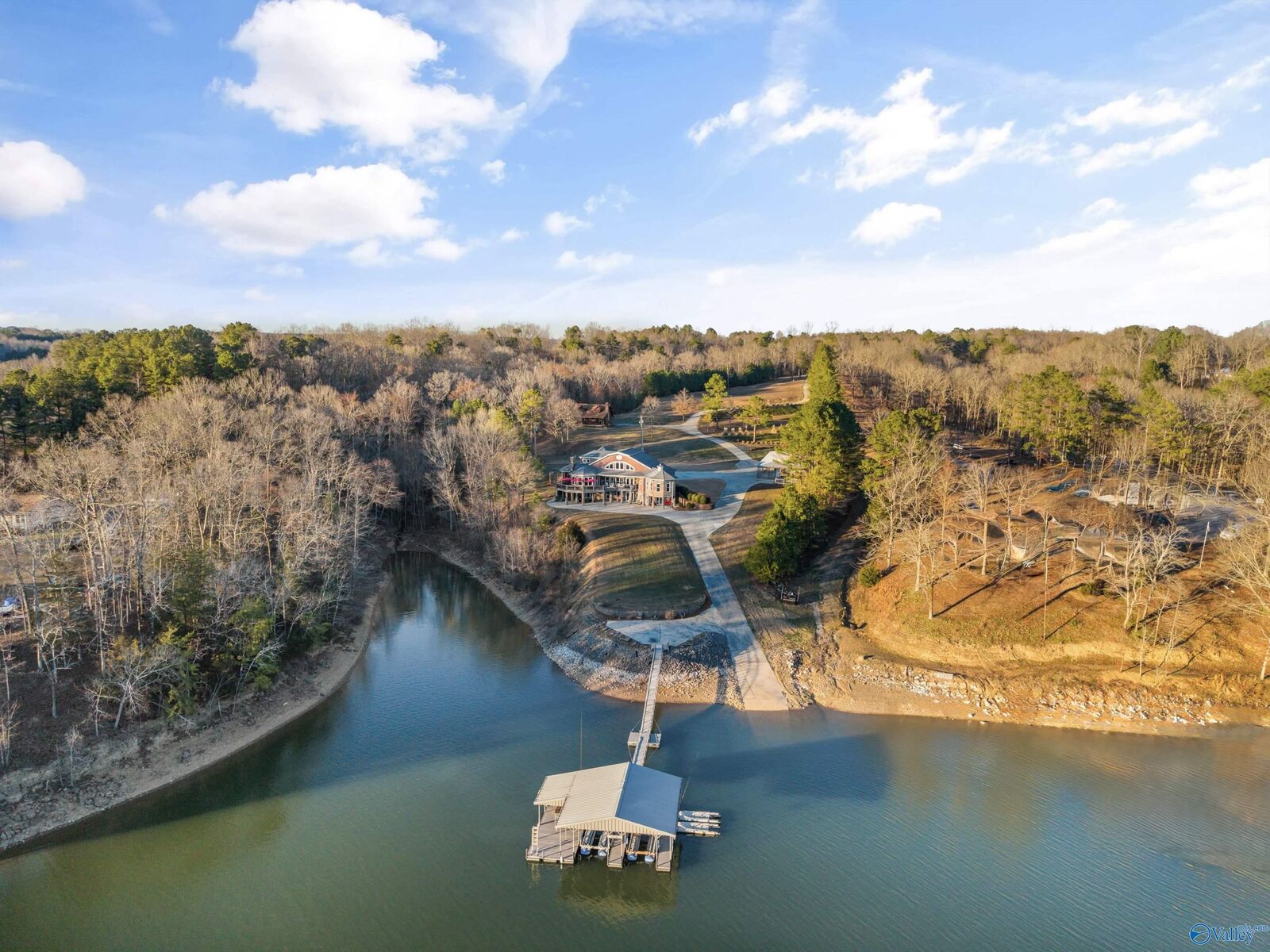 Property Photo:  246 County Road 251  AL 35057 