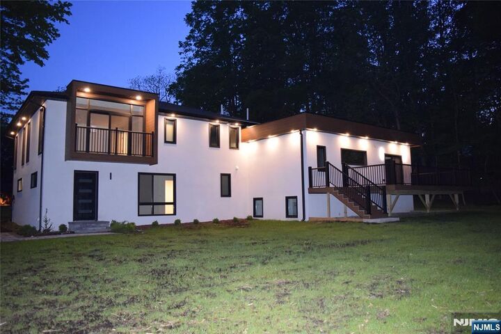 Property Photo:  156 Park Road  NJ 07054 