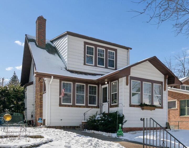 Property Photo: 1706 Stanford Avenue MN 55105