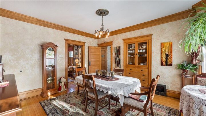 Property Photo: 312 7th Avenue S MN 55371