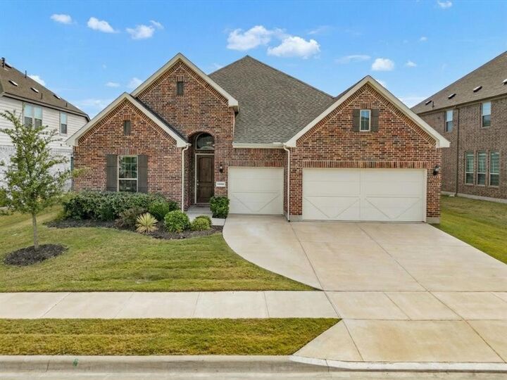 Property Photo: 17000 Clover Drive TX 75009