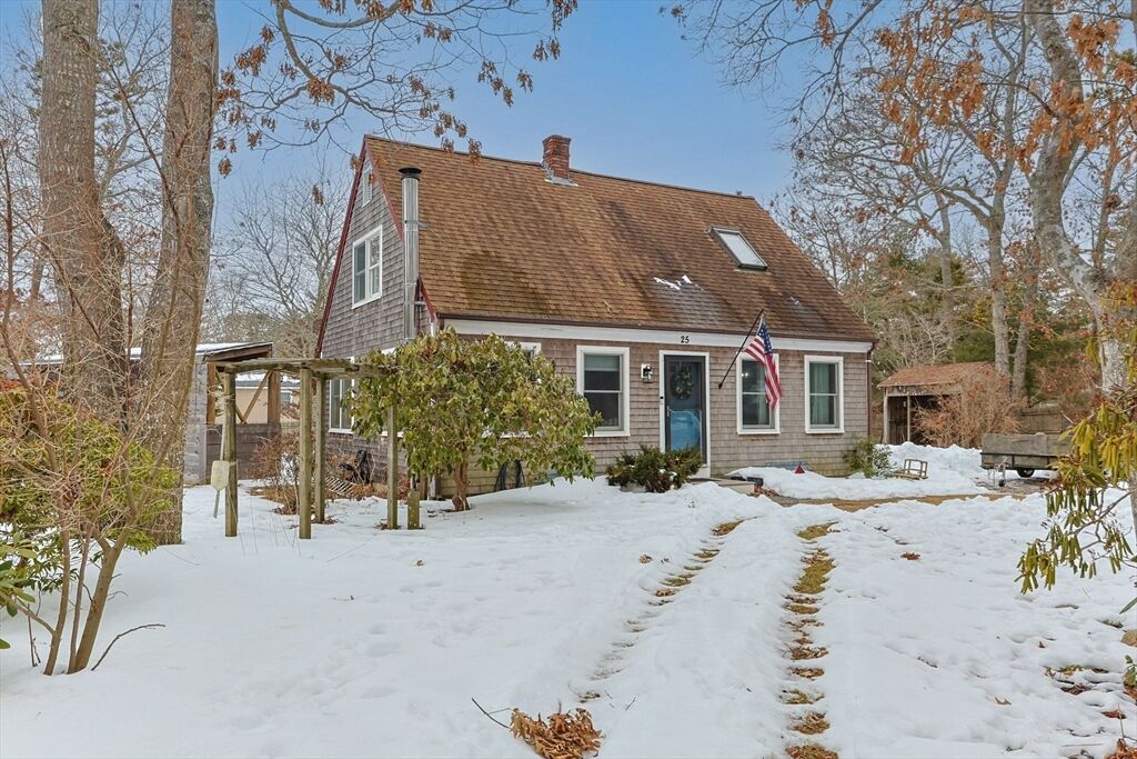 Property Photo:  25 Rainbow Ln  MA 02649 