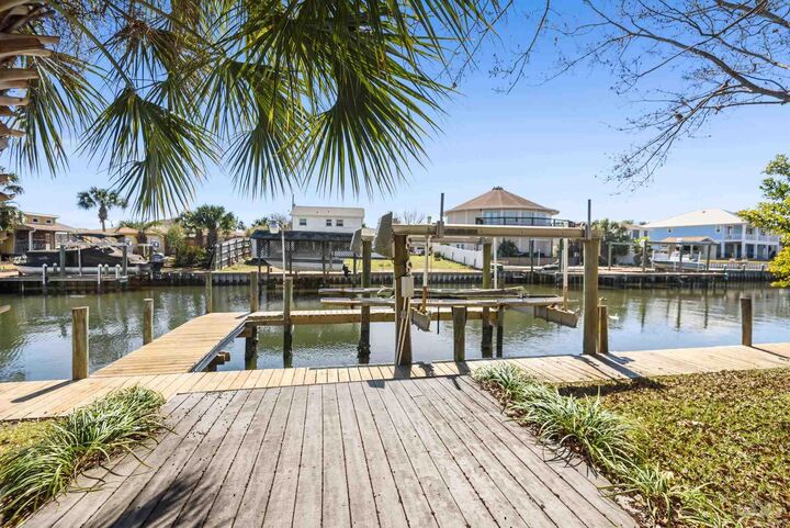 Property Photo:  3367 Circle Dr  FL 32563 