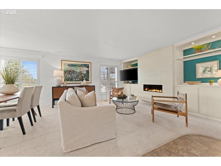 Property Photo:  100 Leonard St 3-2  OR 97034 