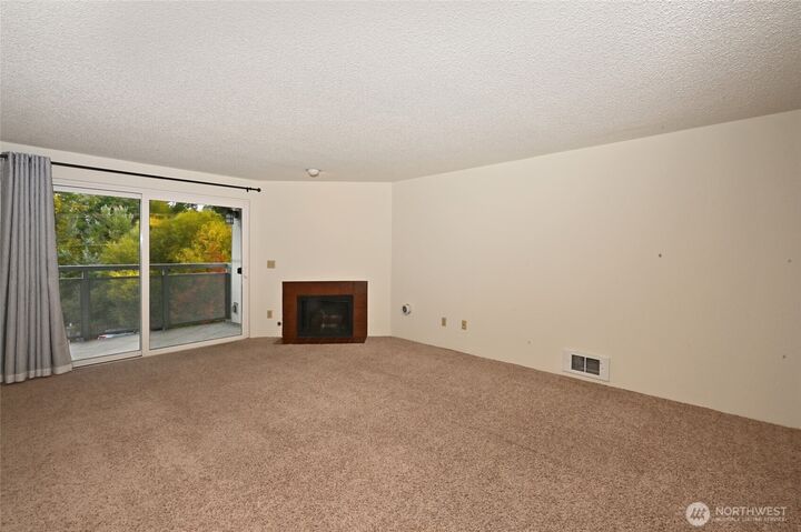 Property Photo: 10501 8th Avenue NE #417 WA 98125