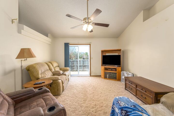 Property Photo:  725 N Kansas Ct  KS 67017 