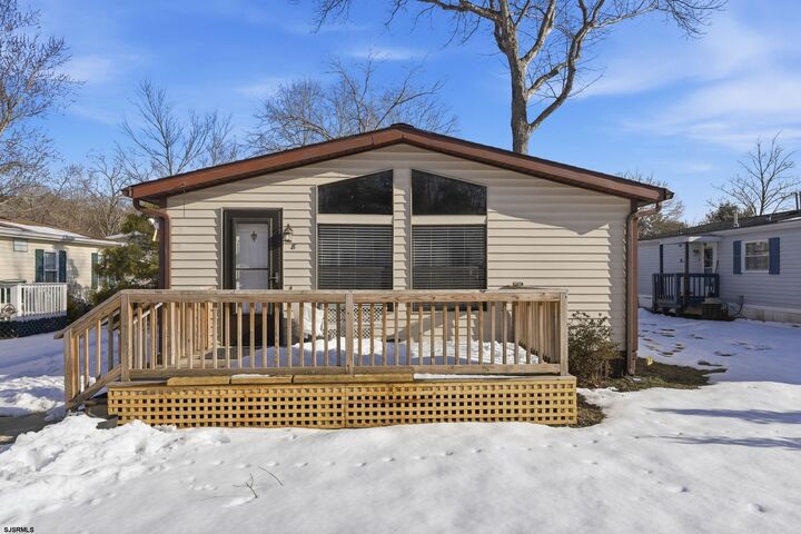 Property Photo:  8 Cardinal Dr  NJ 08215 