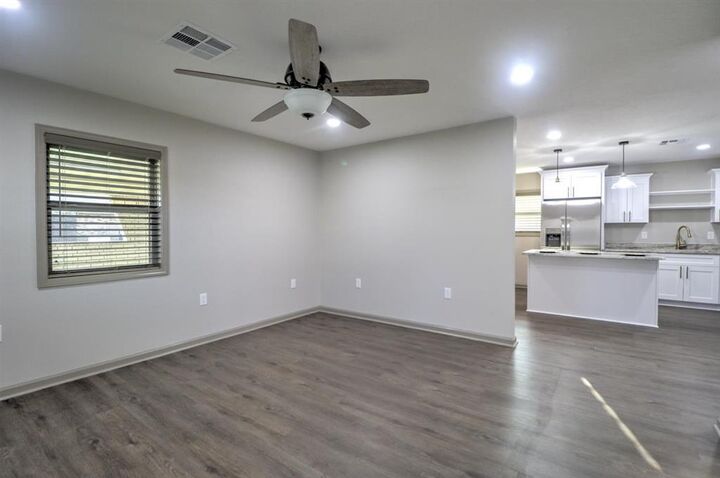 Property Photo:  419 Blake Street  LA 70601 